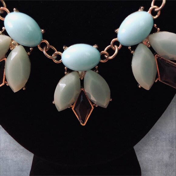 Multi-Color Statement Necklace Blue Green Black - Picture 2 of 3